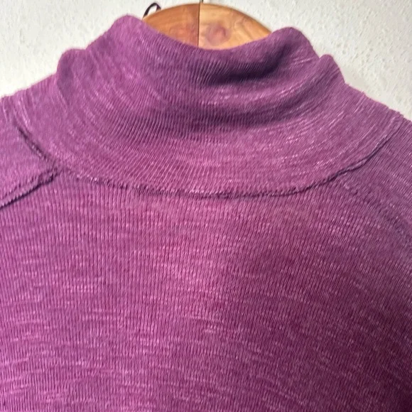 Free People We the Free Split Back Funnel Neck Top Plum Purple Knit Size s - Picture 5 of 12